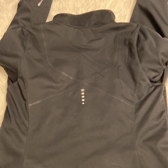 OGIO Endurance Size M Jacket Ladies color black excellent condition - Picture 13 of 16